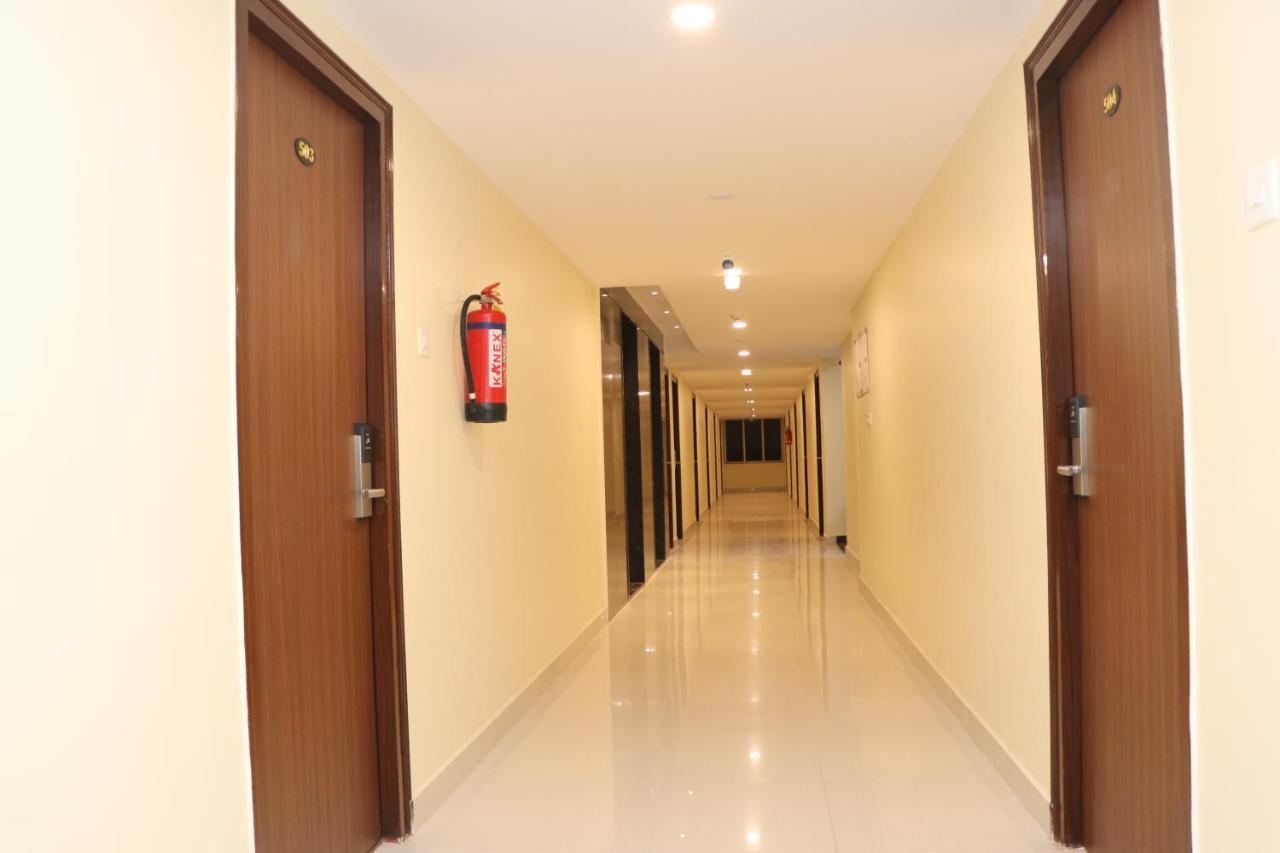 Gadiraju Palace Convention Centre & Hotel Visakhapatnam Exterior photo